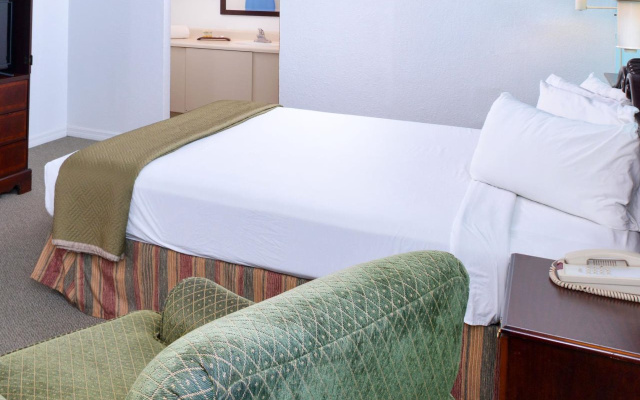 photo 4 of Rodeway Inn Clearwater - Central