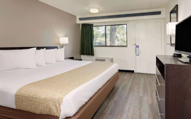 photo 4 of Travelodge College Park