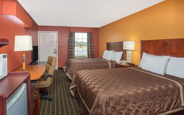 photo 5 of Travelodge Commerce