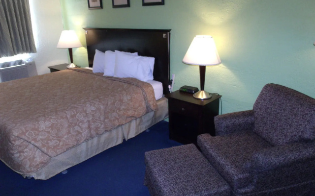 photo 4 of Relax Inn
