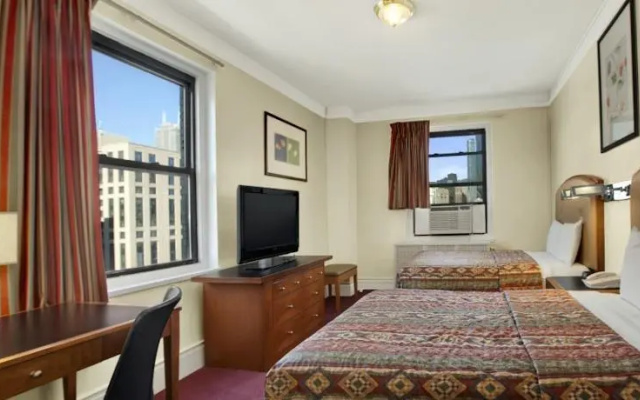 photo 5 of Travelodge by Wyndham Downtown Chicago