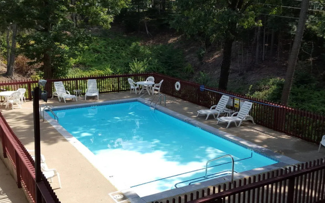 photo 3 of Ozarka Lodge