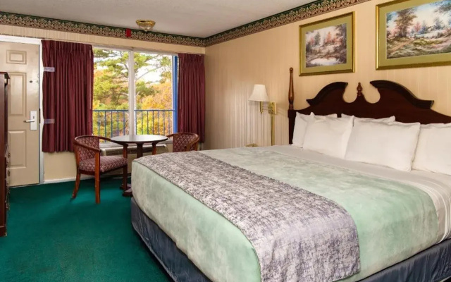 photo 2 of Ozarka Lodge Eureka Springs