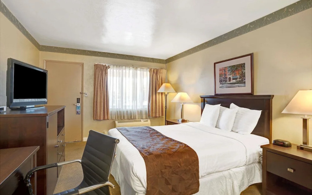photo 5 of Travelodge Everett City Center