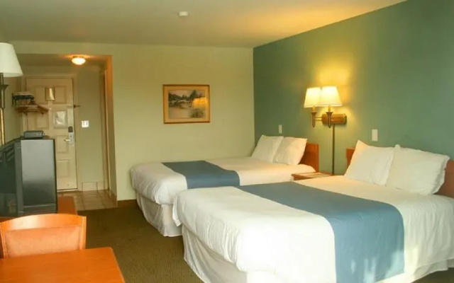 photo 3 of Travelodge Farmington