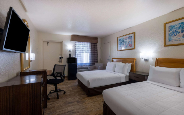 photo 4 of Travelodge by Wyndham Florida City/Homestead/Everglades