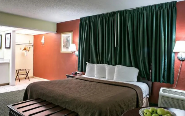 photo 3 of Travelodge Fort Lauderdale Beach