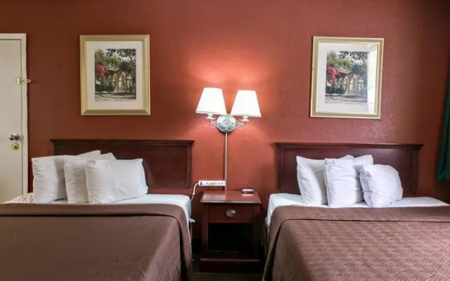 photo 4 of Travelodge Fort Lauderdale Beach