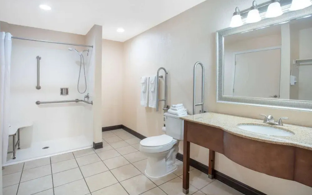 photo 3 of Travelodge Hawthorne