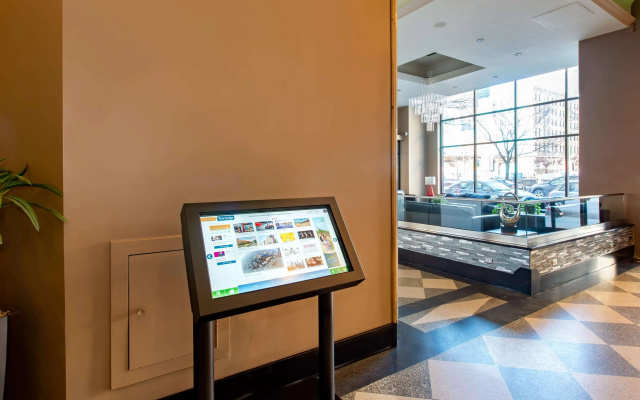 photo 3 of Travelodge by Wyndham Downtown Chicago