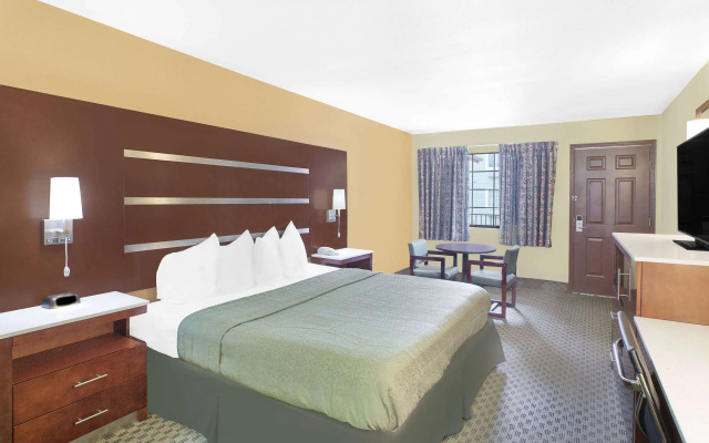photo 4 of Days Inn by Wyndham Fayetteville