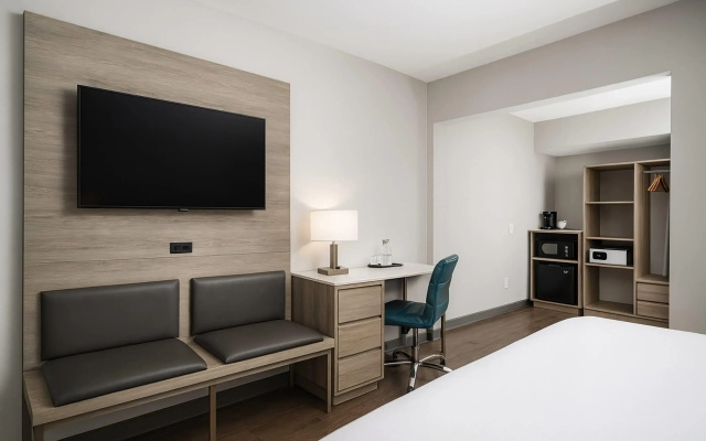 photo 2 of Travelodge by Wyndham LAX