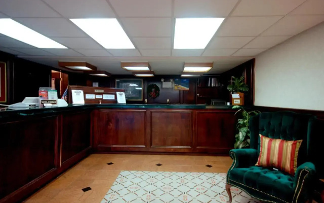 photo 2 of Country Hearth Inn & Suites Atlanta / Marietta and