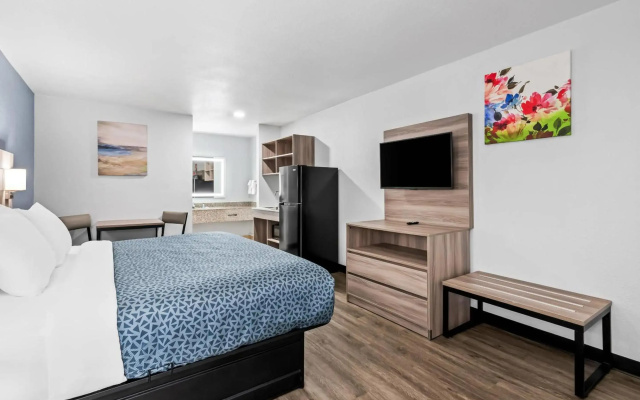 photo 5 of Travelodge by Wyndham New Orleans West Harvey Hotel