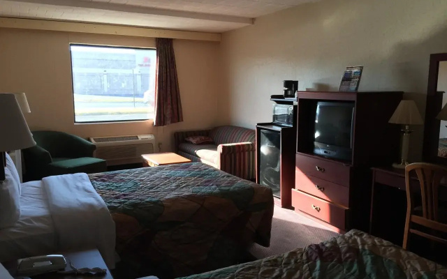photo 2 of Travelodge Newark Airport