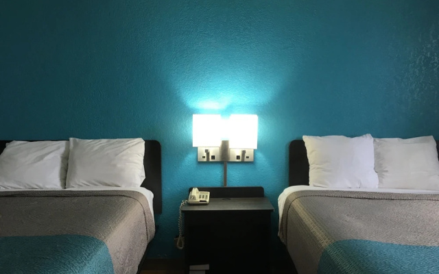photo 4 of Travelodge OHare/Chicago