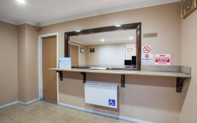 photo 2 of Express Inn & Suites