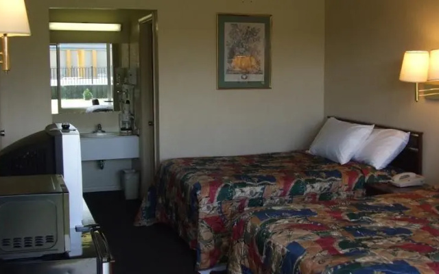 photo 3 of Springwood Hotel