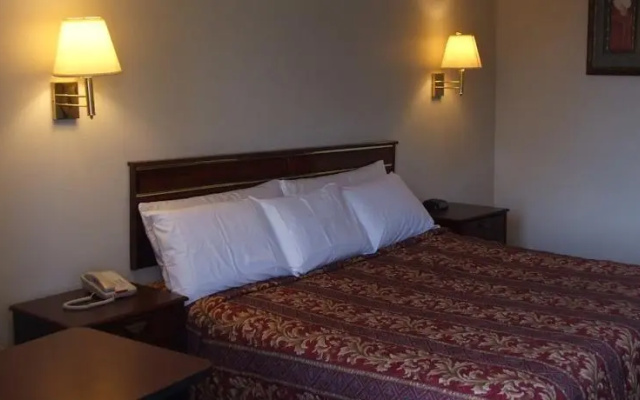 photo 5 of Springwood Hotel