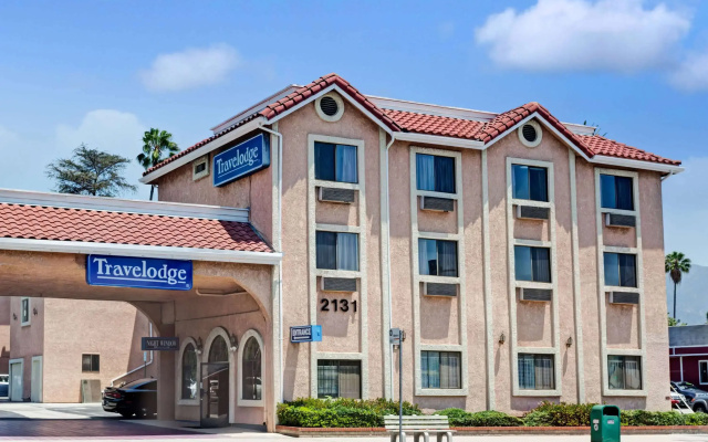 photo 3 of Travelodge by Wyndham Pasadena Central