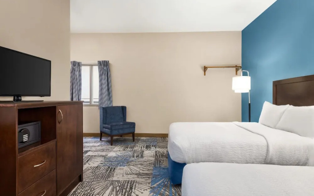 photo 5 of Travelodge Philadelphia Convention Center