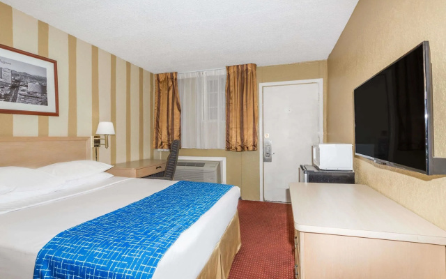 photo 3 of Travelodge Phoenix Downtown