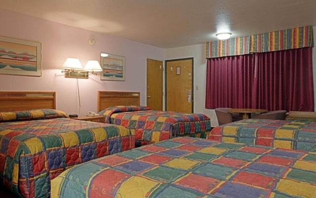 photo 4 of Travelodge Pico Rivera