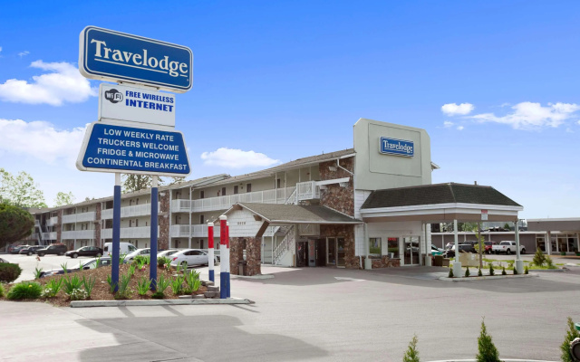 photo 4 of Travelodge Port of Tacoma WA