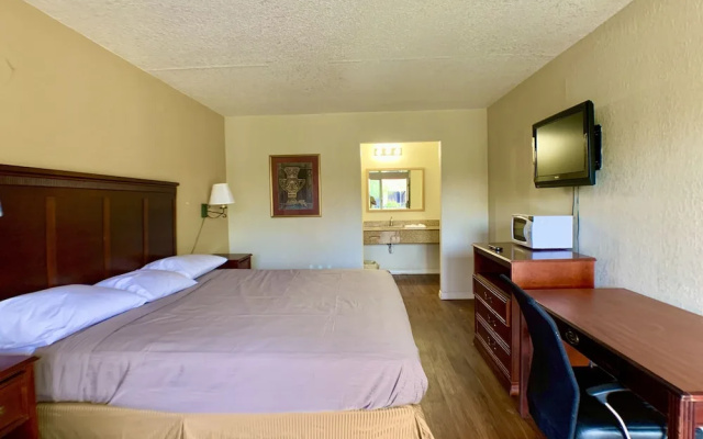 photo 3 of Travelodge Port Richey FL Hotel