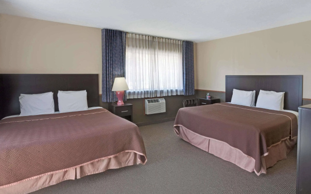 photo 2 of Travelodge by Wyndham Portland City Center