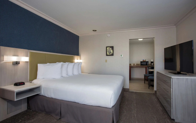 photo 4 of SureStay Hotel by Best Western Santa Monica
