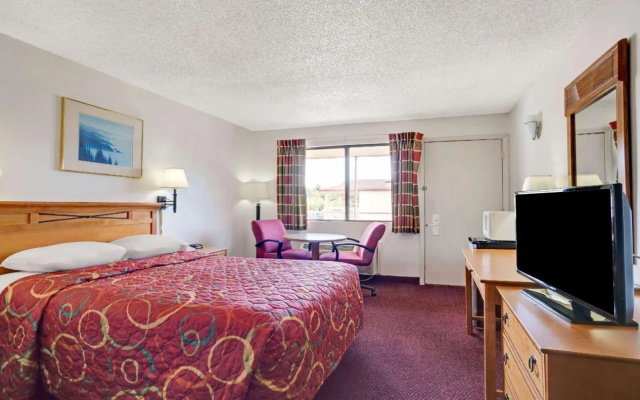 photo 2 of Travelodge by Wyndham Sea-Tac Airport North