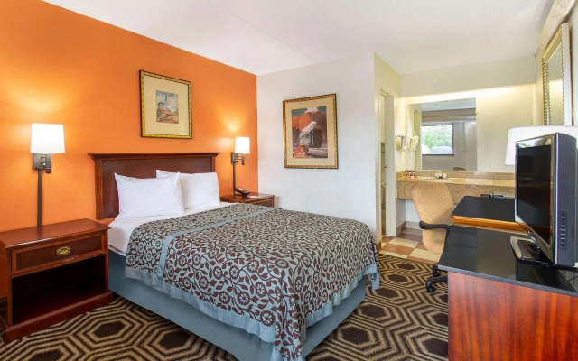 photo 2 of Travelodge by Wyndham Chicago - South Holland