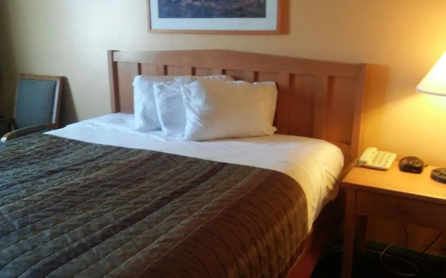 photo 5 of Budget Inn