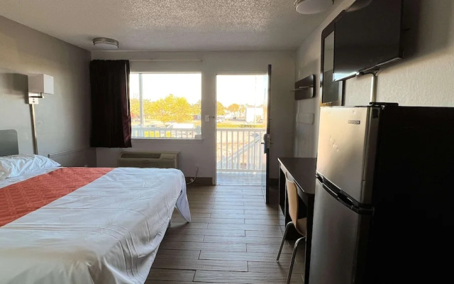 photo 4 of Travelodge Wilmington