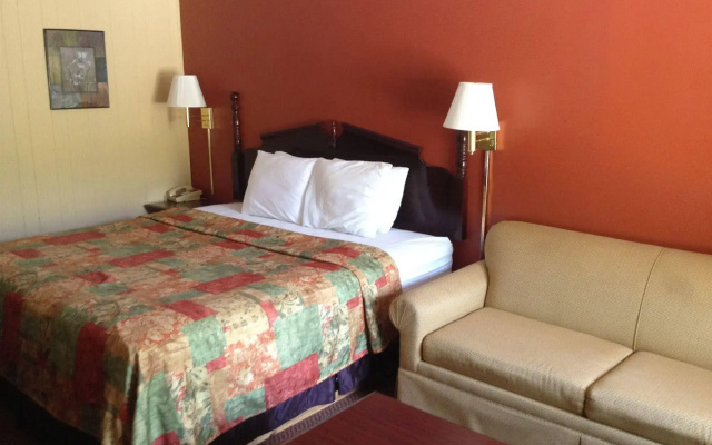 photo 4 of Travelowe's Motel