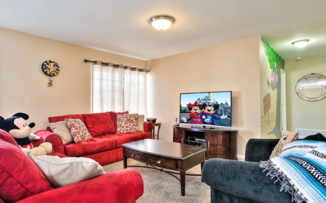 photo 2 of Treasure Island 4 Bedrooms 2.5 Bathrooms Home