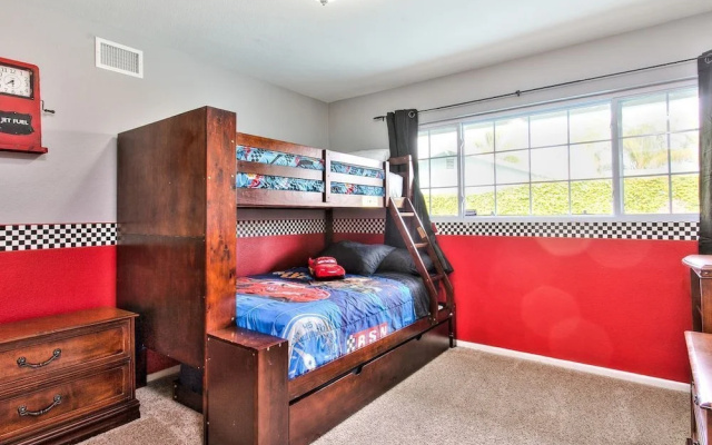 photo 4 of Treasure Island 4 Bedrooms 2.5 Bathrooms Home