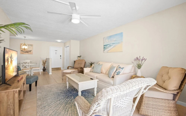 photo 2 of Treasure Island 8 by VTrips
