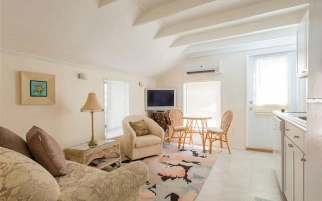 photo 2 of Treasure Island Beach Retreat Sleeps Up To 21