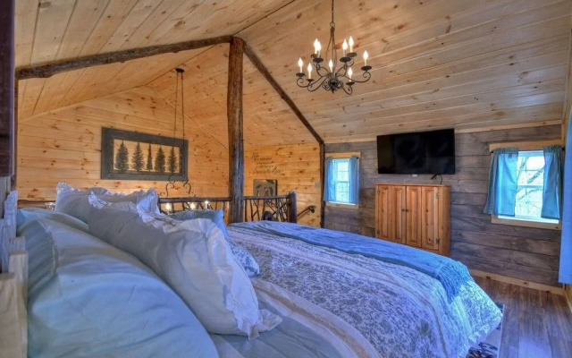 photo 2 of Treehouse Ellijay Star5vacations