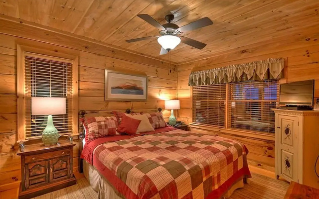 photo 2 of Treehouse Retreat by Escape to Blue Ridge