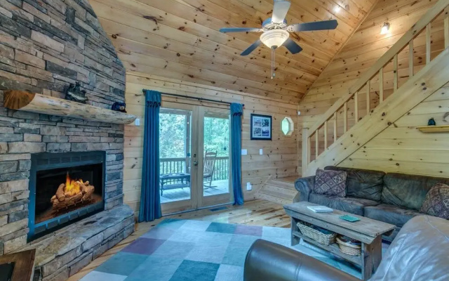 photo 3 of Treetops- Mtn View Cabin near Ocoee River