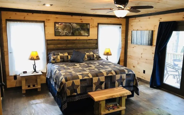 photo 2 of Treetops Retreat