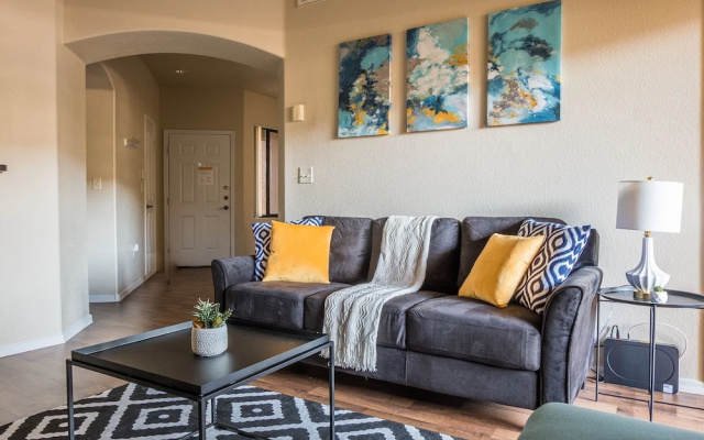 photo 5 of 1 BR Apt with Parking by Frontdesk