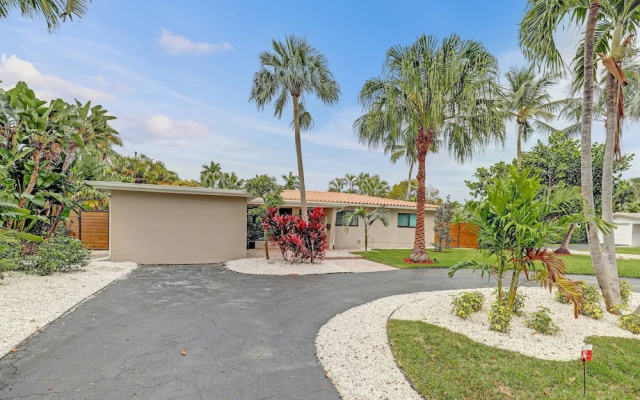 photo 2 of Trendy Renovated 4 BR  Home with POOL