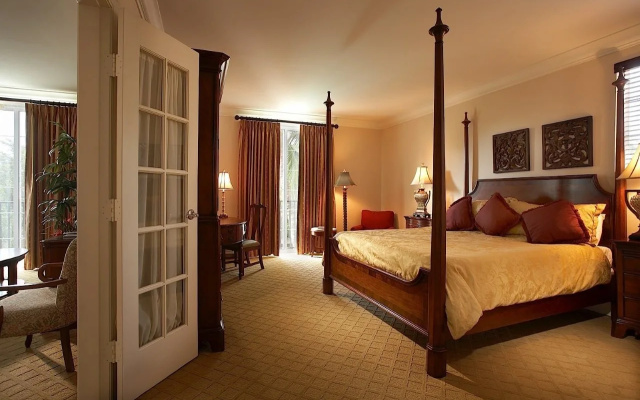 photo 5 of The Capri Inn