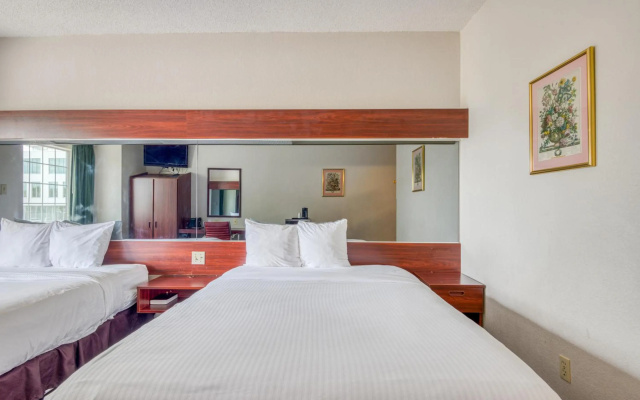 photo 4 of Trident Inn & Suites, Baton Rouge