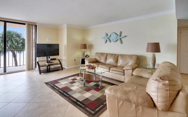 photo 2 of Trillium 2A Desired South Corner/large Balcony/beach Views!
