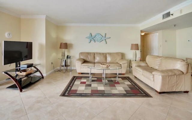 photo 4 of Trillium 2A Desired South Corner/large Balcony/beach Views!